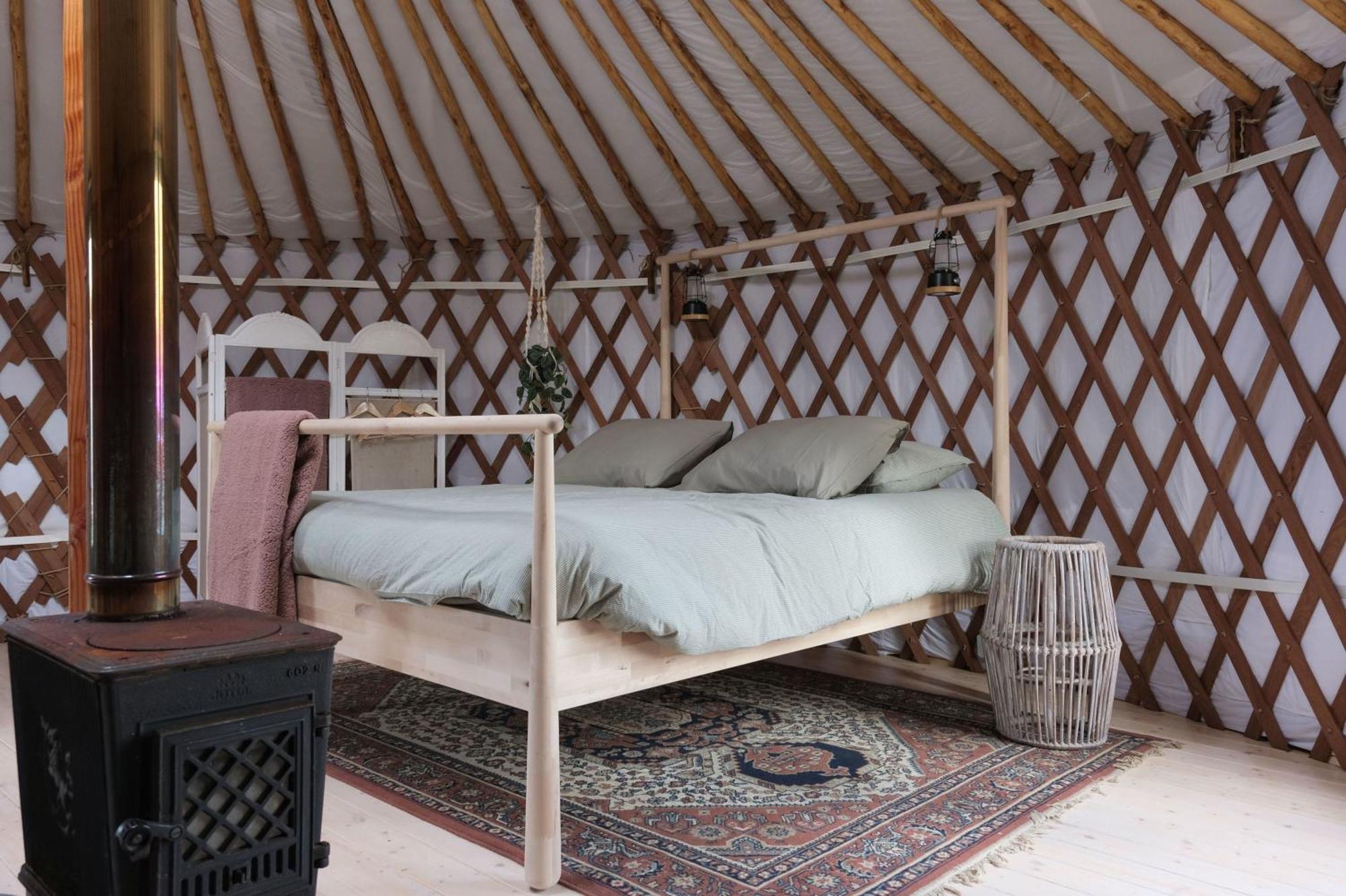 Bed and Breakfast Yurt Klyndobbe Veenwoudsterwal Екстер'єр фото